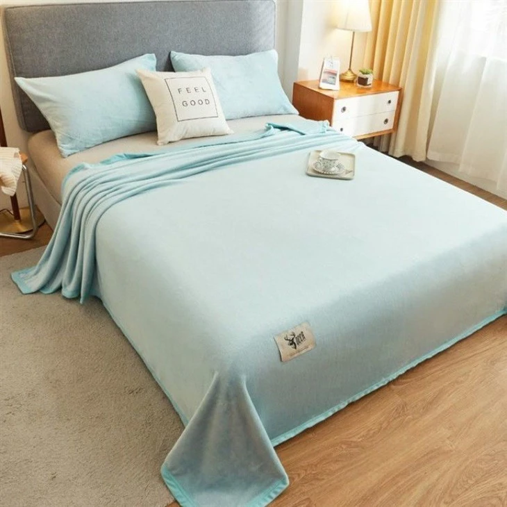 Extra Thick Fleece Blankets